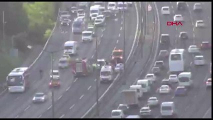 Son dakika haberleri | İSTANBUL-BEYKOZ'DA KAMYONET OTOBÜSE ÇARPTI 1 YARALI