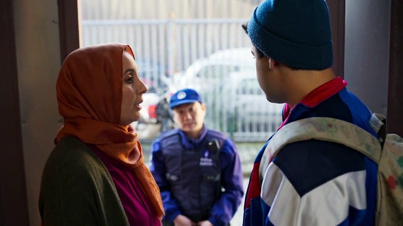 Hoodie Staffel 1 Folge 40 HD Deutsch