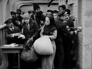 Charlie Chaplin's Incredible comedy his girlfriend | #Comedy #dailymotionvideo