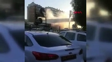 Kazadan saniyeler sonrası: Toz bulutu ve dumanlar yükseldi