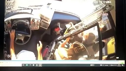 99 kişinin yaralandığı Metrobüs kazasında fenalaştığı anlar ortaya çıktı