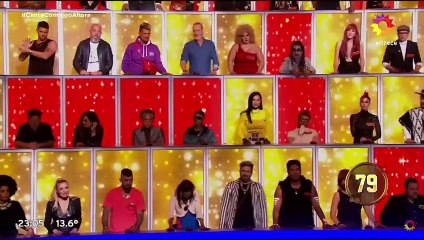 Matías Palavecino sufrió un imprevisto en medio de su performance.