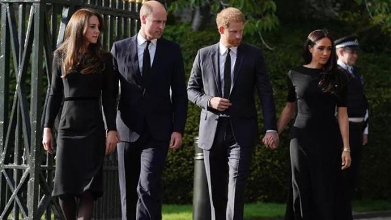 Prens William ve eşi Kate Middleton'tan Prens Harry ile Meghan Markle'a sürpriz ziyaret