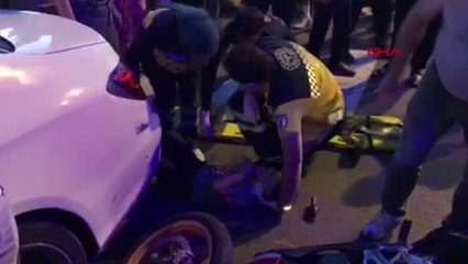 EHLİYETSİZ MOTOSİKLETLİ, BİSİKLETLİ 2 KARDEŞE ÇARPTI: 3 YARALI