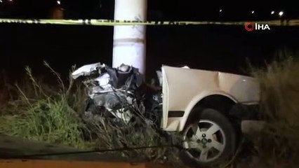 Otomobil üç parçaya ayrıldı! Baba ve bebeği hayatını kaybetti