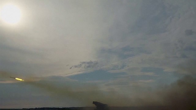 بعد إجبارها على الانسحاب من شرق خيرسون.. هل تقدم روسيا تنازلات عسكرية؟