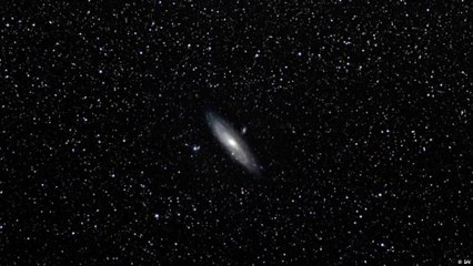 إسأل! لماذا الكون حالك الظلام؟