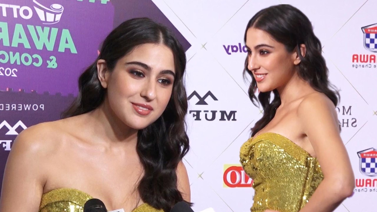 हॉट अंदाज में Sara Ali Khan ने OTT Awards में ढाया कहर, स्टाइलिश अंदाज ने जीता फैंस का दिल