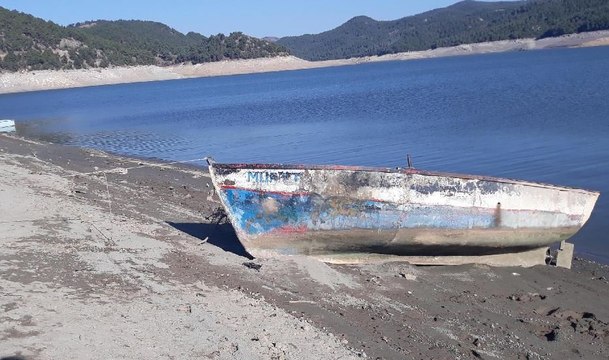 Su seviyesi yüzde 10'un altına düşen baraj sulamaya kapatıldı