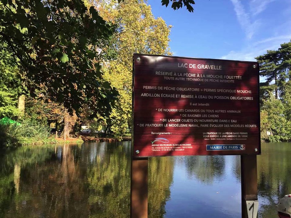 Le lac de Gravelle au bois de Vincennes
