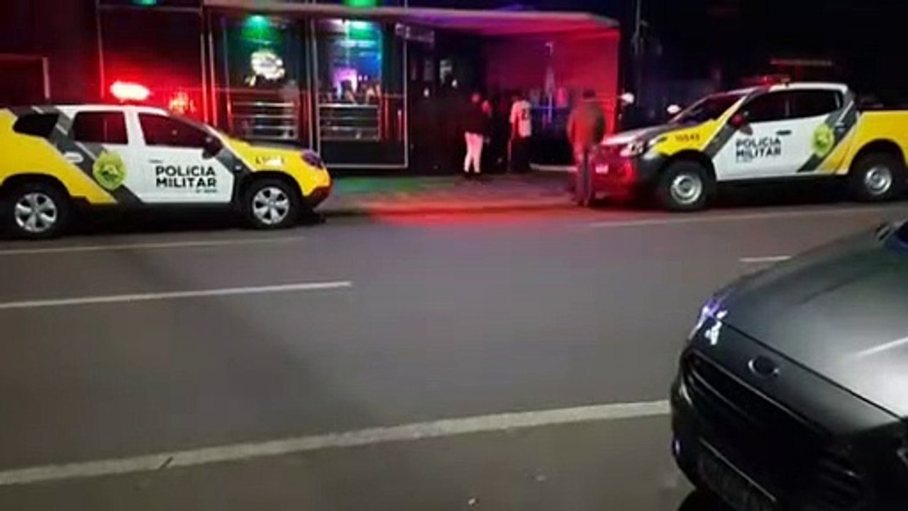 Confusão em casa noturna mobiliza equipes da PM até a Rua Paraná, no Centro