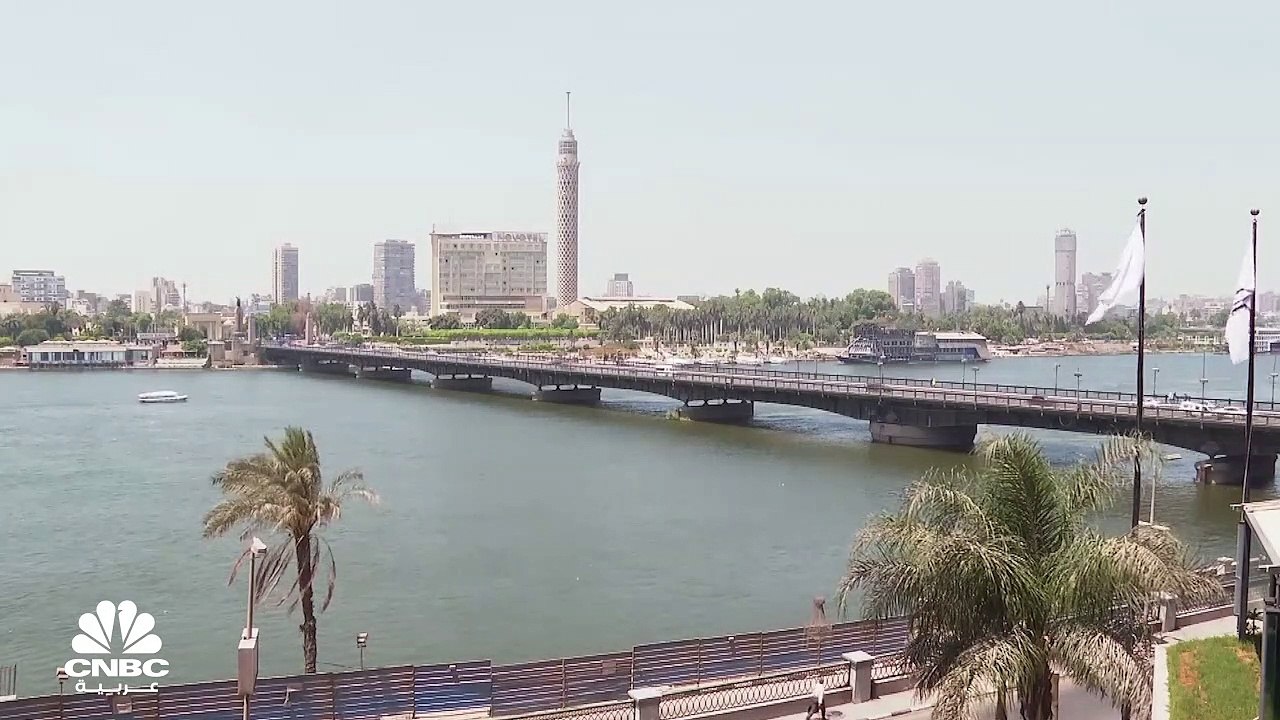 النقص الحاد بالعملة الأجنبية في مصر يدفع الحكومة لتسريع وتيرة المفاوضات مع صندوق النقد