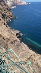 Una estela marrón cruza desde ayer la costa sureste de Tenerife