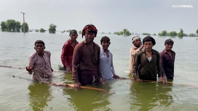 Guterres nel Pakistan devastato Follia investire nelle fonti fossili