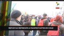 teleSUR Noticias 11:30 11-09: Reportan represión a manifestantes en Chile