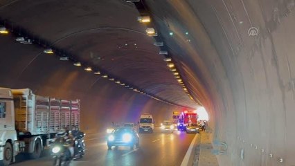 Son dakika haberi... Zincirleme trafik kazasında 3 kişi yaralandı