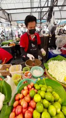 Yummy Mango Papaya Salad Making of Thailand #shorts