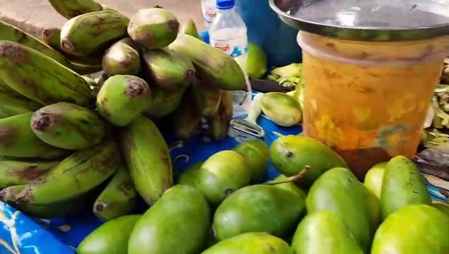 Mouth Watering Green Mango Masala Kacha Aam Makha Bangladeshi Street Food