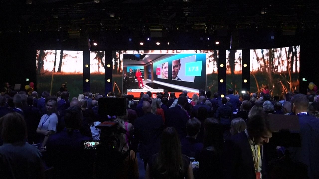 Parlamentswahl in Schweden: Linksbündnis wohl knapp vorn