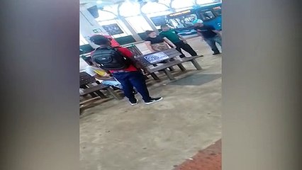 Vendedor de bombom fica revoltado após discussão com homem no Terminal Oeste