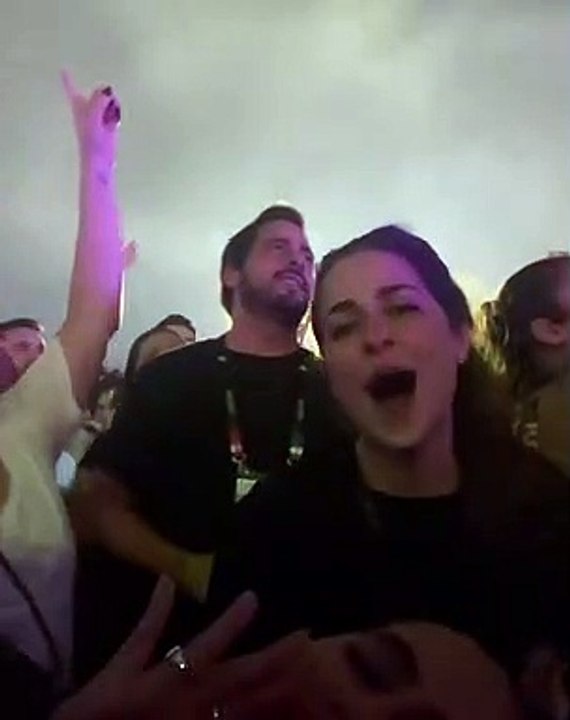 Namorada de Fernanda Souza, Eduarda Porto foi filmada por Carol Peixinho, namorada de Thiaguinho, ex-marido da atriz, cantando em show do Rock in Rio