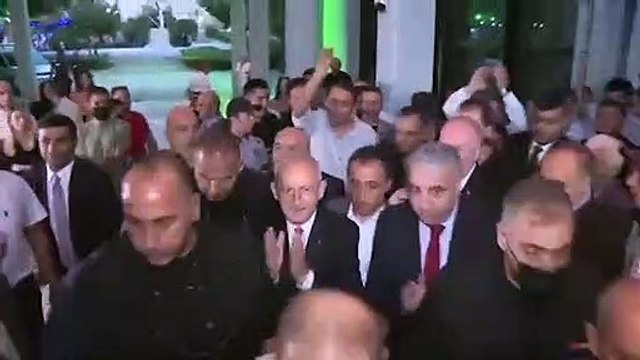 Kılıçdaroğlu, Bozkurt Kemal sloganlarıyla uğurlandı