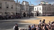Kraliçe 2. Elizabeth'in naaşı Buckingham Sarayı'ndan Westminster Hall'a getirildi