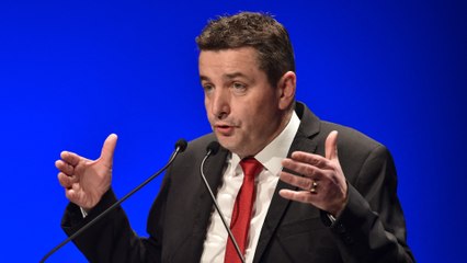 GALA VIDEO - Chantage à la sextape : qui est Gaël Perdriau, le maire LR éclaboussé par l’affaire ?