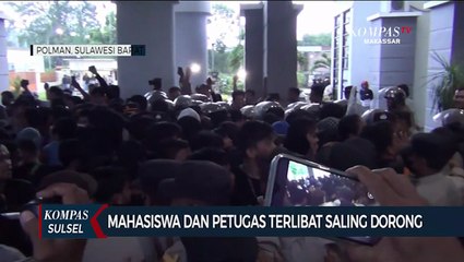 Duduki Kantor DPRD, Mahasiswa Saling Dorong Dengan Polisi