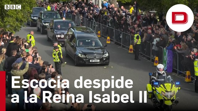 Los escoceses despiden con emoción y serenidad a Isabel II en su cortejo fúnebre