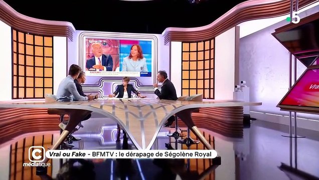 Marc-Olivier Fogiel sur le plateau de C médiatique sur France 5.