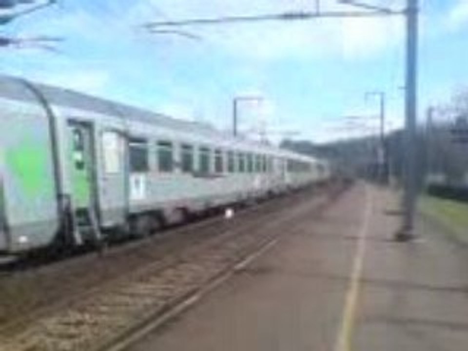 Passage d'une sybic et ses 9 voitures cic