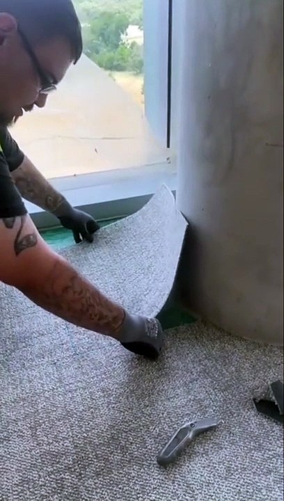 @fantastic.technology Easy trick to clean cut carpet flooring around the pole Th_HIGH