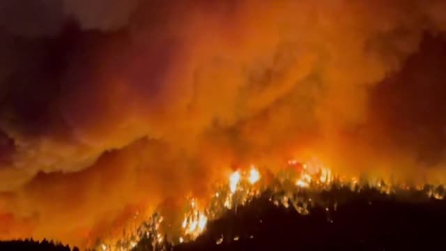 Las llamas vuelven a causar estragos en California