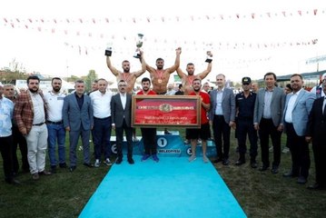 Bursa yerel: İnegöl'de 367 pehlivan kıran kırana güreşti