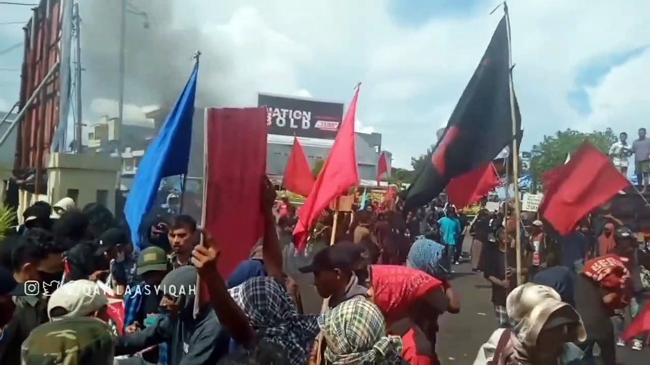 Turunkan_BBM_atau_Jokowi_HD