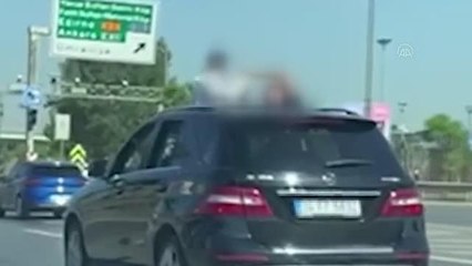Trafikte araçla seyir halindeyken alkol alan 3 kişiye idari para cezası