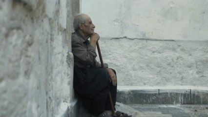 تحقيق للجزيرة يرصد أشكال استغلال ذوي المعتقلين في سوريا