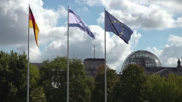 Almanya Başbakanı Scholz, İsrail Başbakanı Lapid'i resmi törenle karşıladı