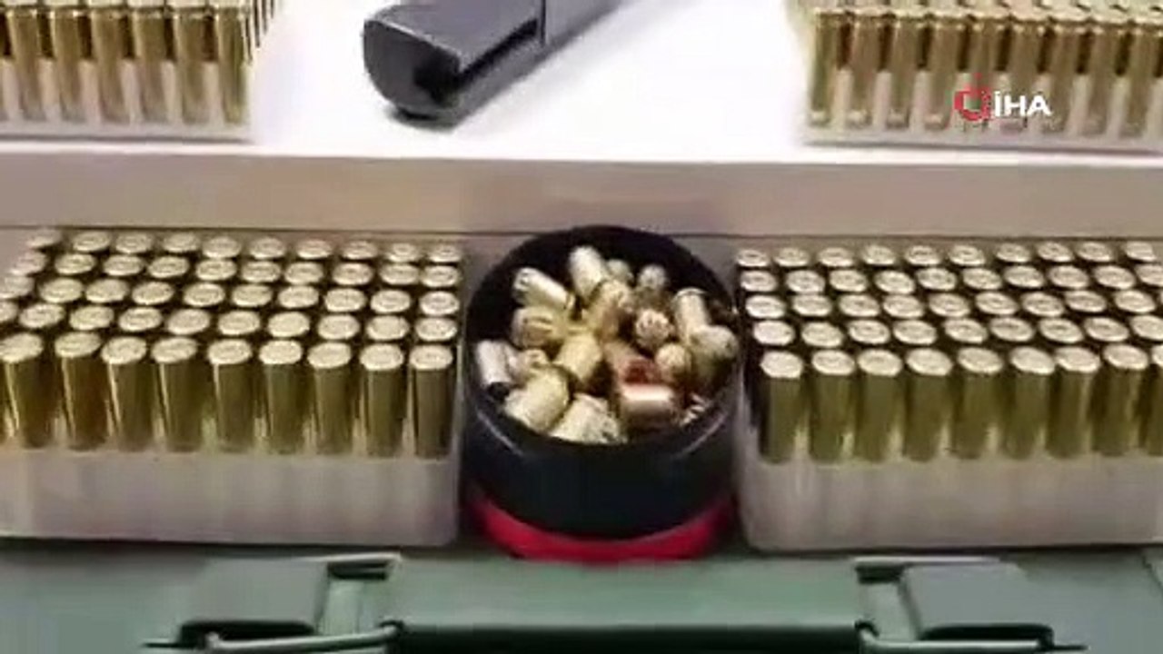 KOM ekiplerinden operasyon! Çorum'da çok sayıda silah ve mühimmat ele geçirildi
