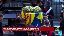 Procession royale à Edimbourg : le cercueil d'Elizabeth II arrive à la cathédrale Saint-Gilles