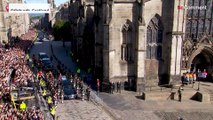 Queen's coffin arrives at St. Giles' Cathedral