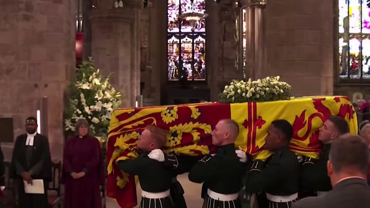 Sturgeon bows to King Charles at Scottish Parliament and pays tribute to Queen's bond
