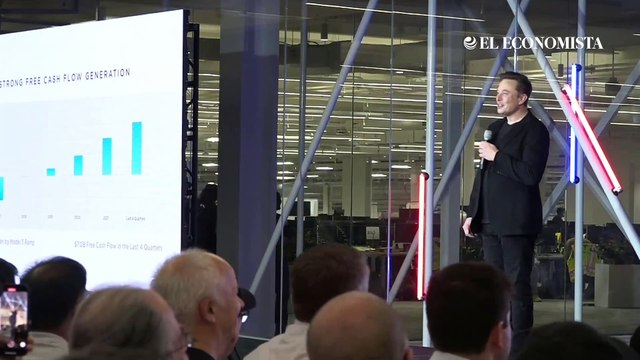 Elon Musk vende acciones de Tesla por 6,900 millones de dólares