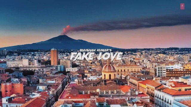 Guru Randhawa: Fake Love (Video) Man of The Moon | Sanjoy, Royal Maan, Amar Sandhu | Bhushan Kumar