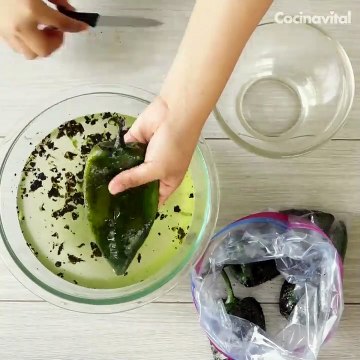 Crema de chile poblano con granos de elote | Recetas de cremas