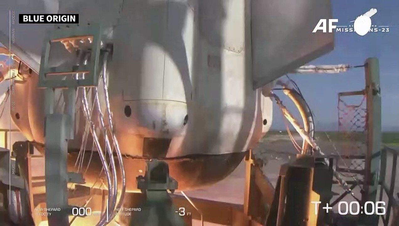 Uncrewed Blue Origin rocket crashes, capsule recovered