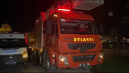 ZONGULDAK - Ehliyetine el konulduğu iddiasıyla kendisini yakmak isteyen kişiye müdahale edildi