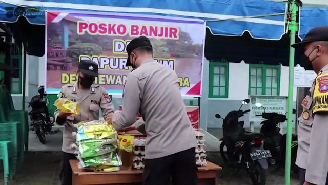 Peduli Masyarakat Korban Banjir, Polres Katingan Salurkan Bansos