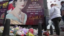 Belfast'ta Kraliçe II. Elizabeth anısına hazırlanan Shankill duvarı